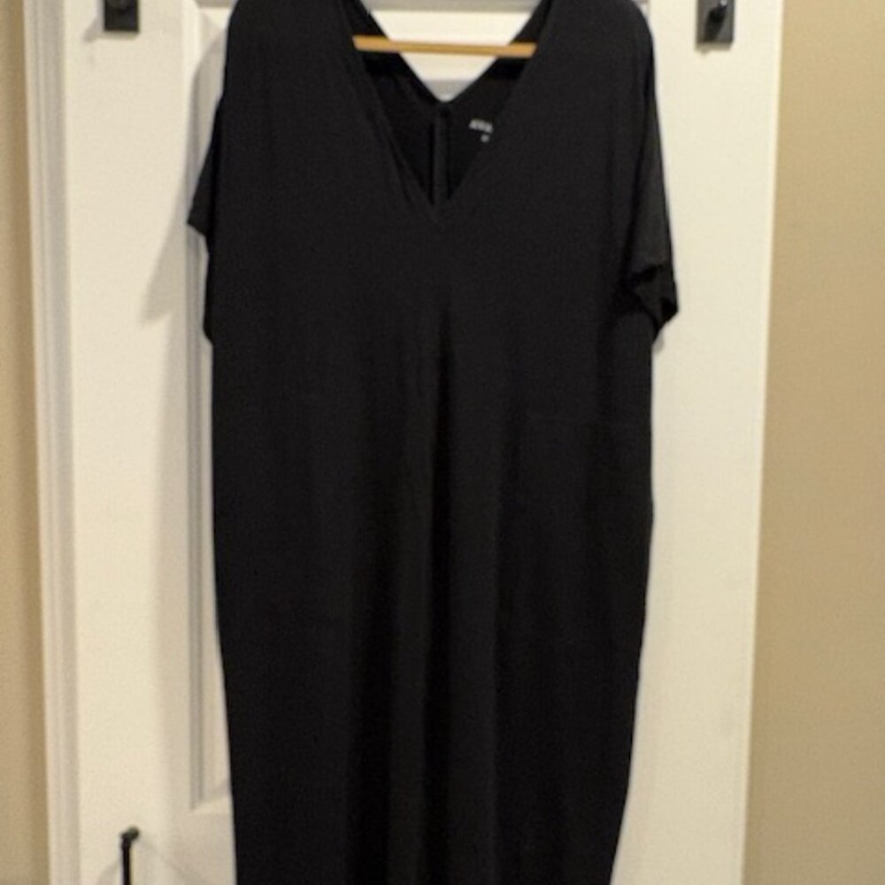 NWOT Plus Size: Ava & Viv Dolman Short Sleeve Shift Midi Dress Stretch